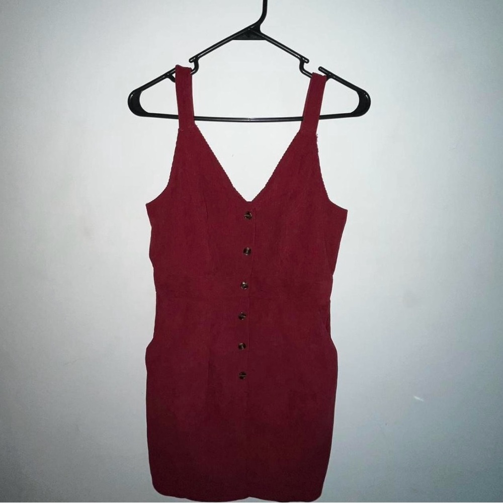 BURGUNDY SLEEVELESS BUTTON UP FALL DRESS WITH POCKETS